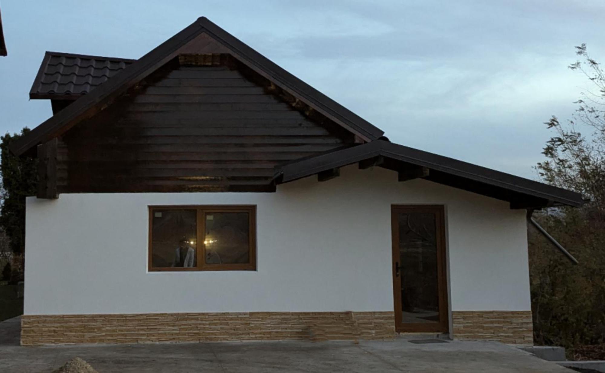 Casa Livada Bunicii Villa ตือร์กูออกนา ภายนอก รูปภาพ